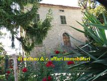 Santa Sofia (FC) adiacenze casa padronale del 1800 in sasso ampia metratura, in Vendita