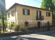 Santa Sofia (FC) Villa indipendente su tre piani in Vendita