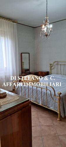  id.5105374