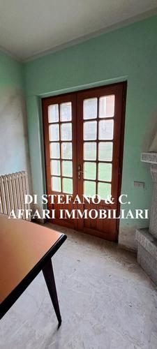  id.5108055