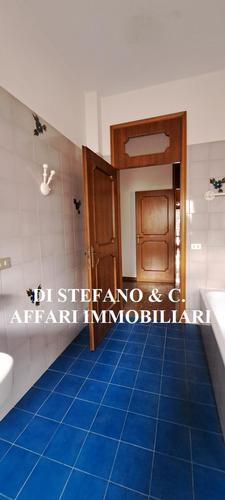  id.5108022