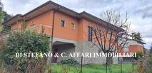 Galeata (FC) villa su due piani con giardino su quattro lati in Vendita